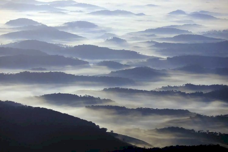 O nascer do sol a mais de 1.700 metros: conheça o novo roteiro para o Pico do Pião em Ibitipoca