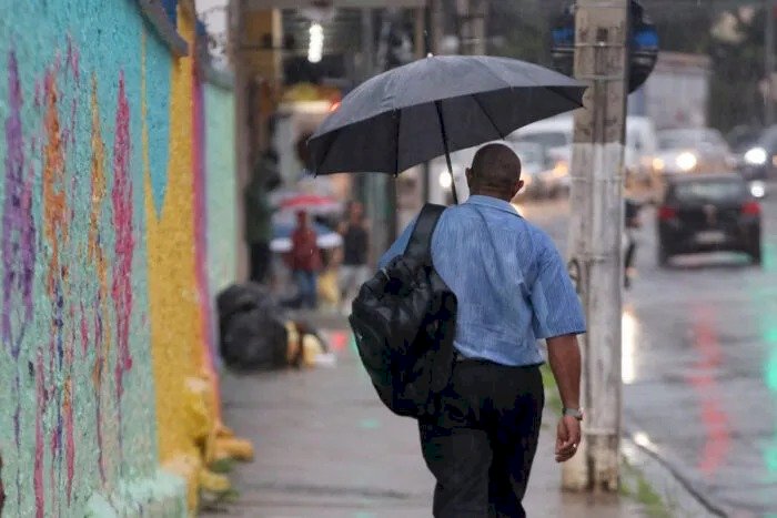 Chuva e frio marcam início da semana em Juiz de Fora; confira a previsão para os próximos dias