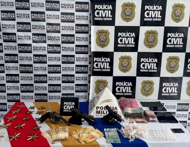 Policiais prendem sete pessoas e apreendem armas, drogas, dinheiro e carro durante operação