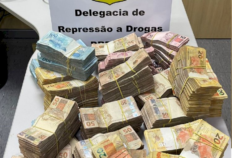 Vídeo: PF flagra depósito de R$ 400 mil que seriam do tráfico em banco de BH