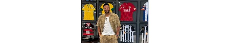 Pai de Hulk apresenta museu pessoal do jogador e destaca conquistas pelo Atlético