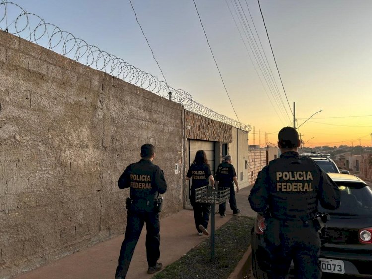 Polícia Federal faz operação contra 25 suspeitos de integrar organização criminosa em MG