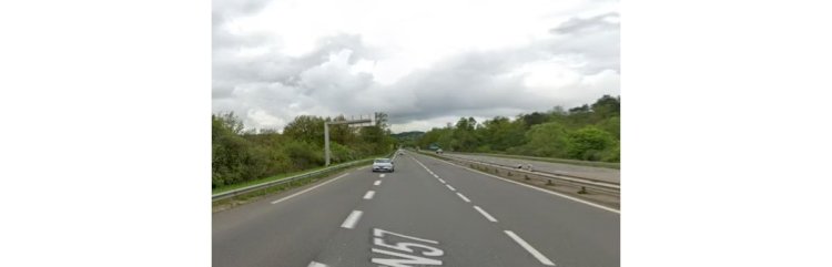 Quatro brasileiros morrem em acidente com carro a 180 km/h em rodovia da França