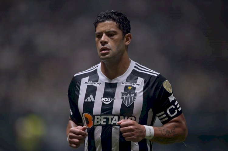 Com mais uma assistência, Hulk se iguala a ídolo do Atlético na Libertadores