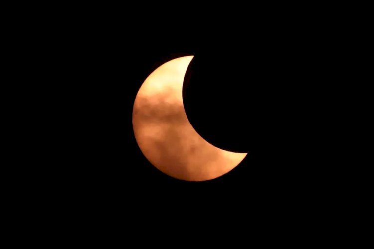 Eclipse solar será visto parcialmente no Sul de Minas; veja horários e dicas para observar