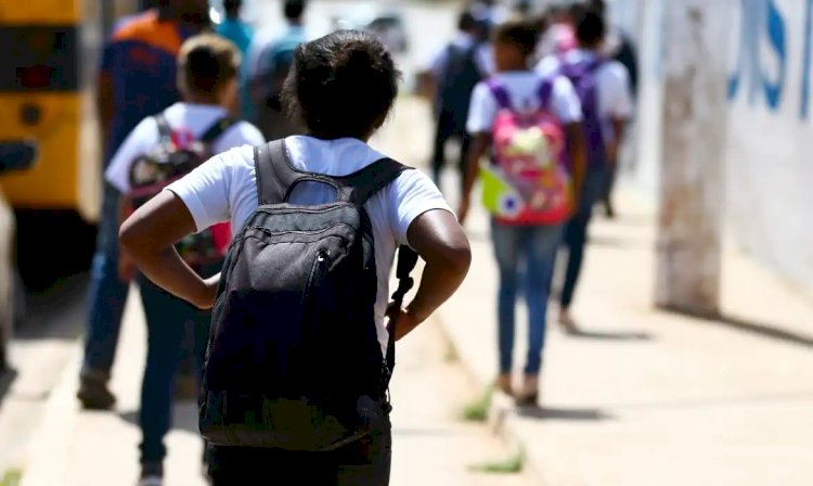 Mensalidades escolares terão aumento duas vezes maior que a inflação em 2024