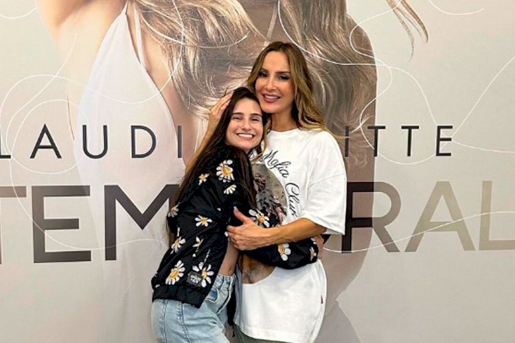 Claudia Leitte lamenta morte de sua bailarina, aos 21 anos