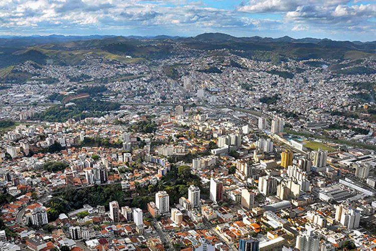 Fechamento de ruas centrais aos domingos e feriados vira lei