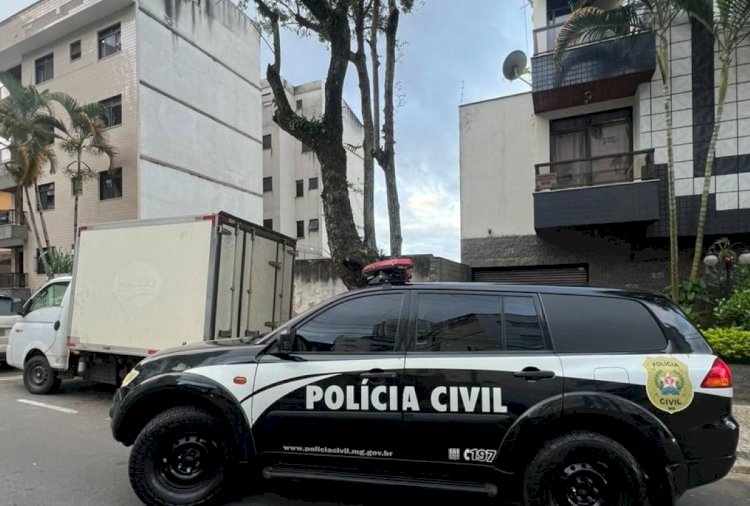 Caminhão roubado no Rio de Janeiro é recuperado em cidade de Minas