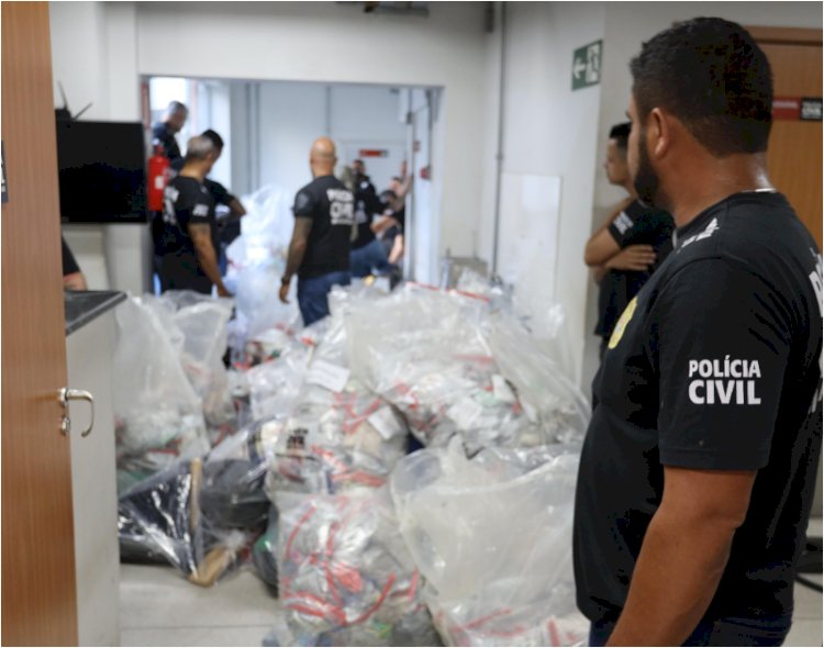 Polícia Civil incinera 1,1 tonelada de drogas apreendidas