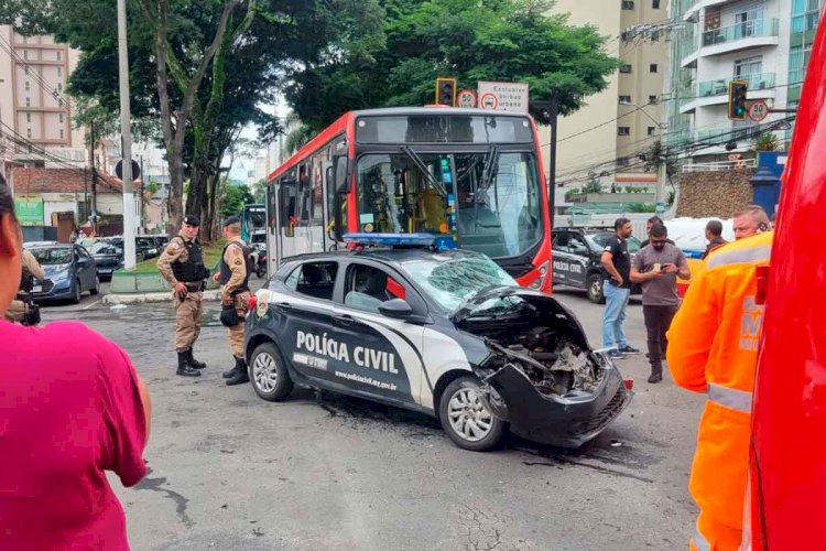 Investigador permanece internado após acidente de ônibus com viatura no Centro