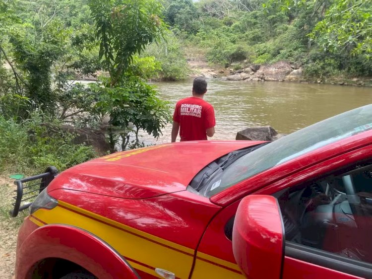 Filho cai em rio, é resgatado por pai, mas mãe morre afogada em Teófilo Otoni