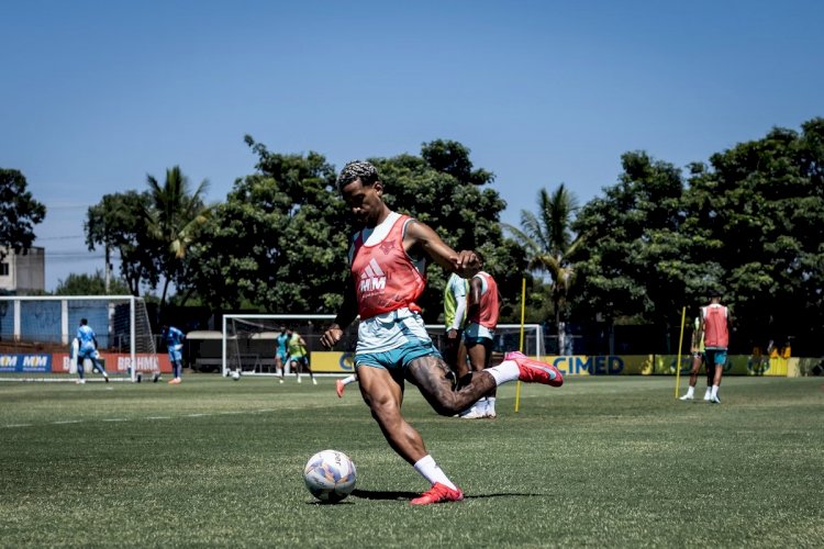 Matheus Pereira pode ficar fora do time do Cruzeiro diante do América