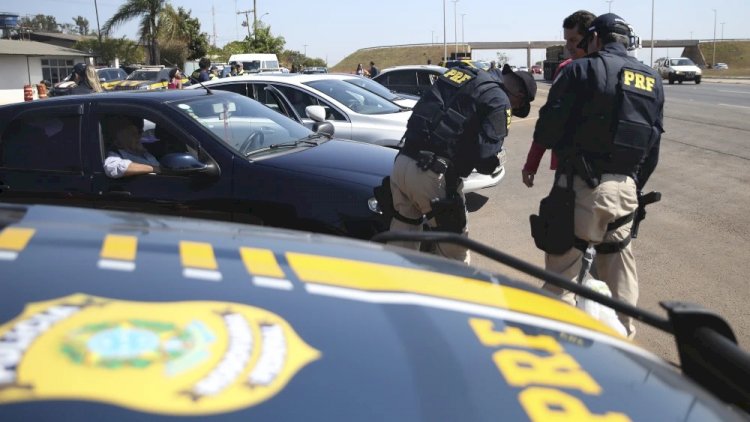 Infrações por embriaguez ao volante no Carnaval sobem 31,6%, diz PRF