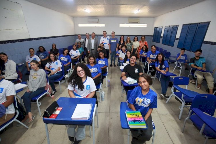 Cidades de MG e mais dois Estados têm mais beneficiários do Pé-de-Meia do que estudantes