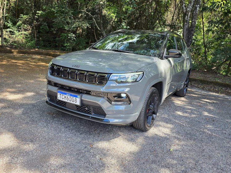 Jeep Compass Blackhawk: potência e exclusividade valem o preço?