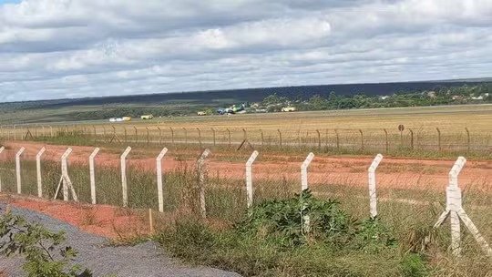 Piloto pede prioridade para pousar e bombeiros são mobilizados no Aeroporto de Brasília