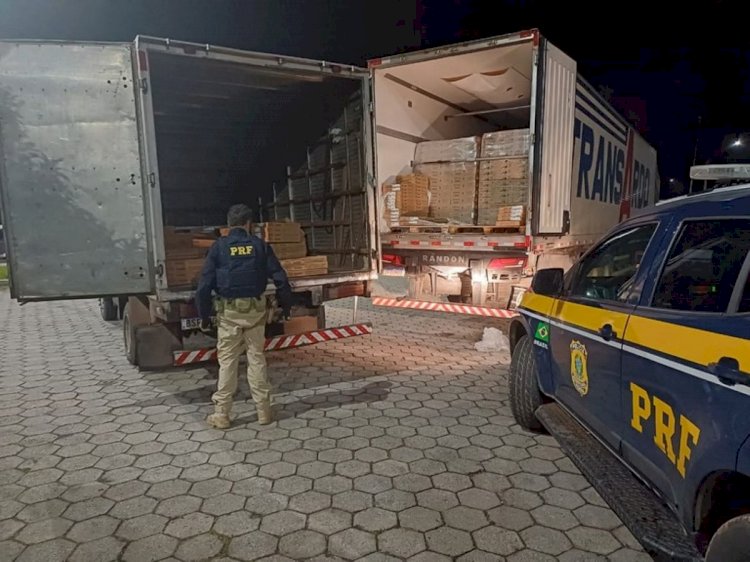 PRF age rápido e impede furto de carga de laticínios na BR-381; caminhão usado no crime era clonado