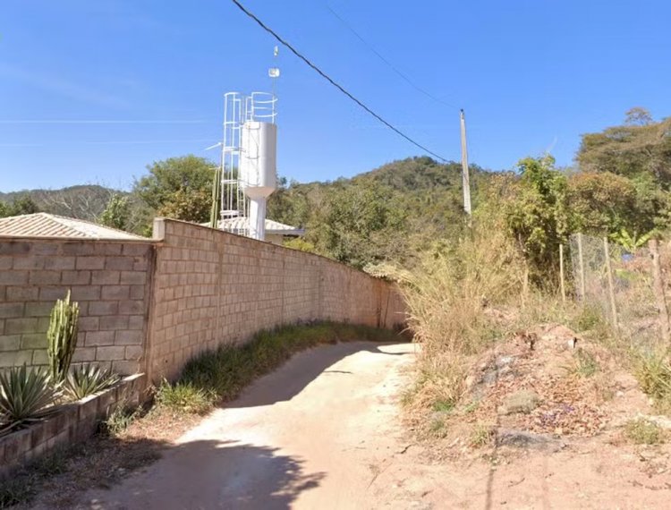 Idosa morre atropelada pela própria caminhonete em zona rural de MG